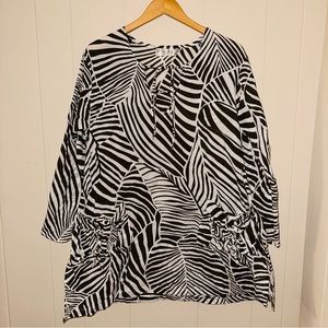Divine Diva palm print shirt
